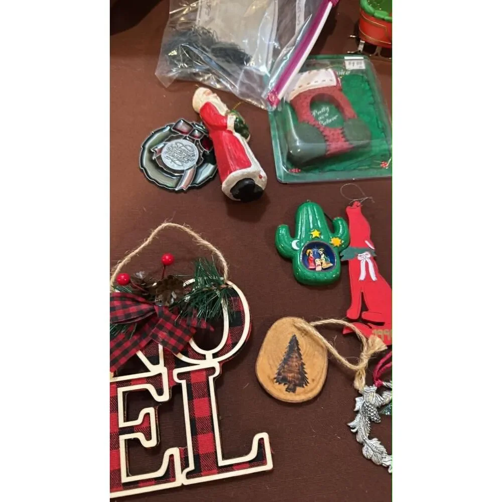 Christmas Ornaments Lot of 34  Mixed Lot